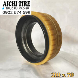 banh-lai-pu-cua-xe-nang-dien-ep-210-x-70mm-co-van