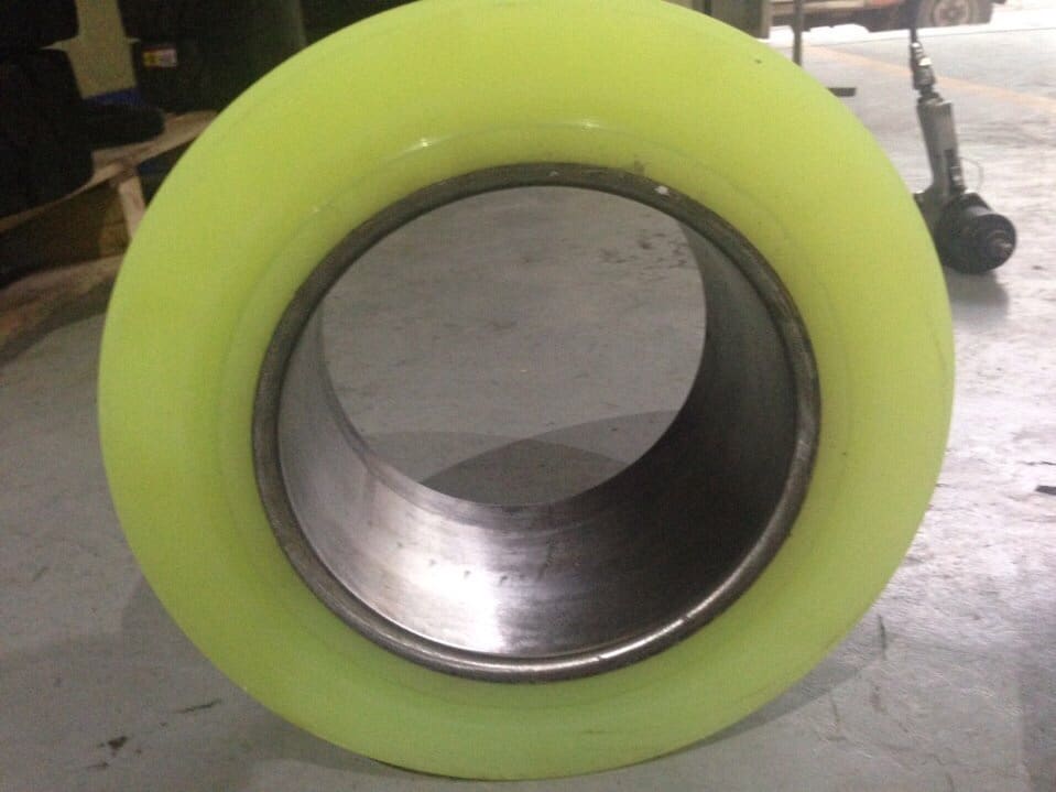 Bánh Xe Nâng Điện PU Doosan – Sức Mạnh Bền Bỉ Cho Kho Hàng Hiện Đại