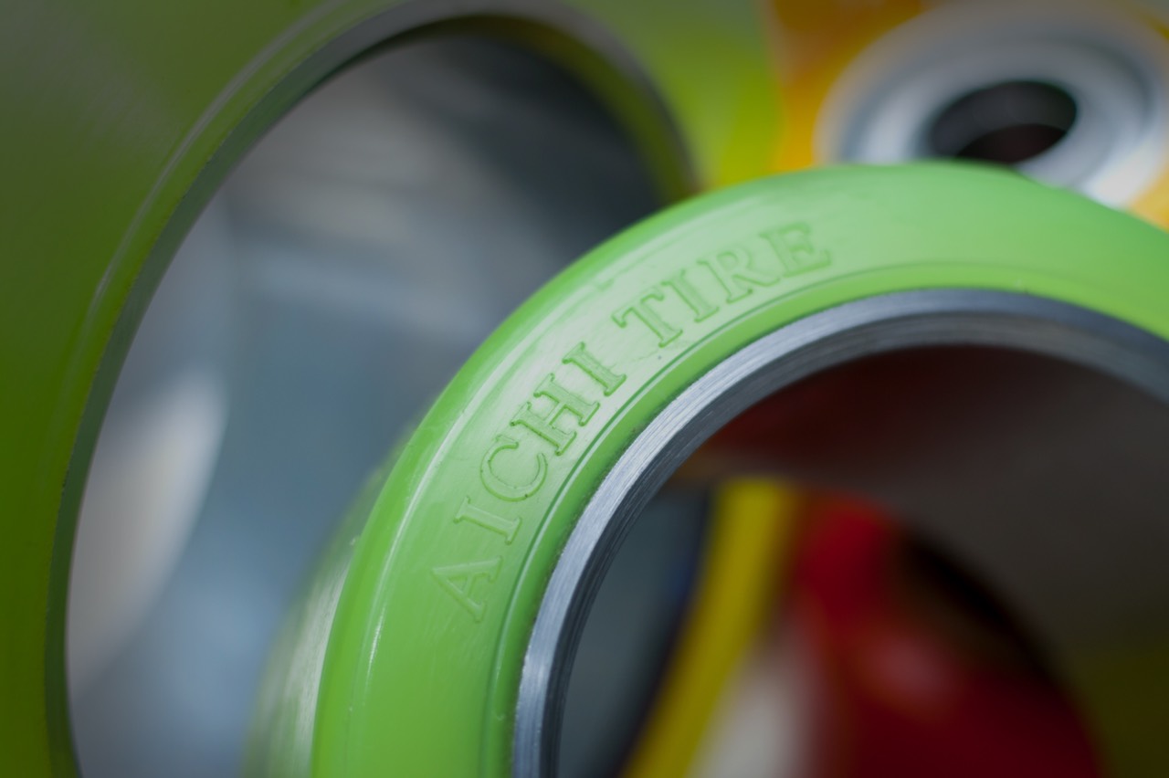 Bánh xe nâng điện PU Nichiyu – Tăng cường hiệu suất, bền bỉ vận hành