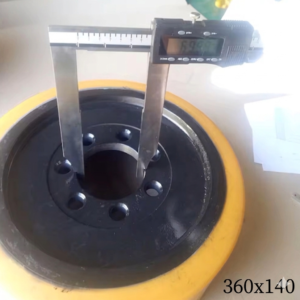 Bánh lái xe nâng điện Jungheinrich 360x140